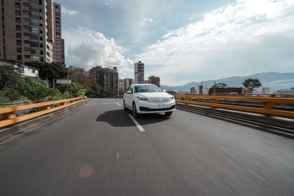dongfeng E70 colombia